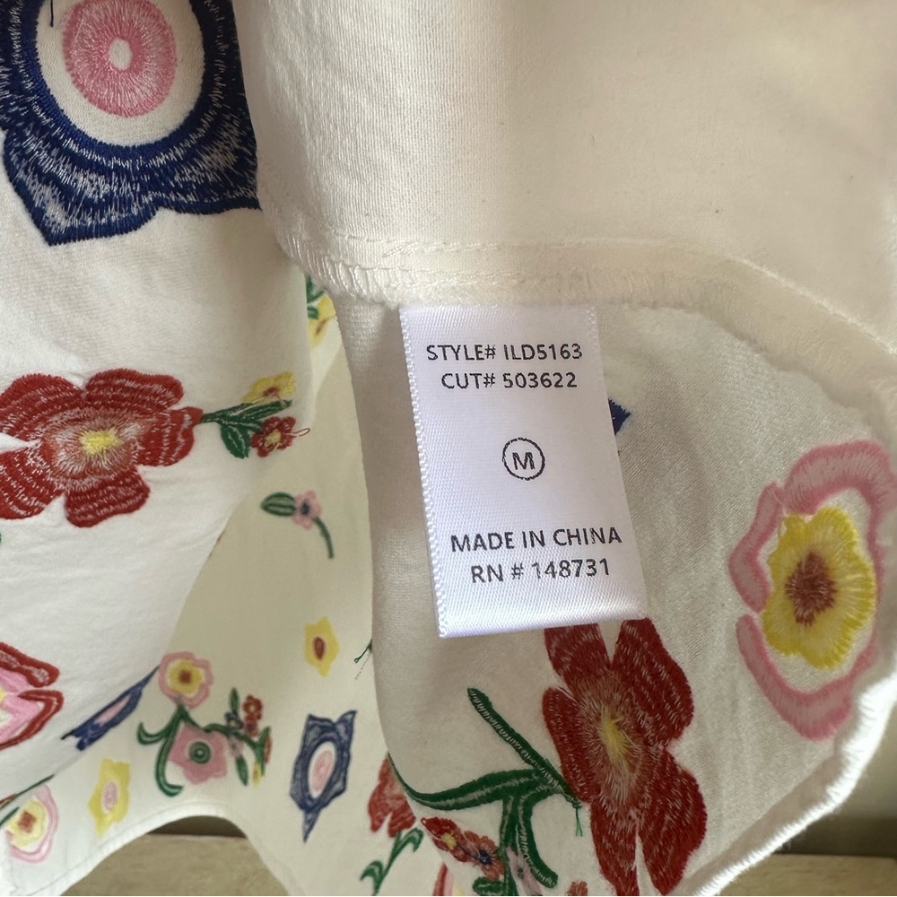 La Lavon Embroidered Sleeveless Dress - Picture 8 of 12